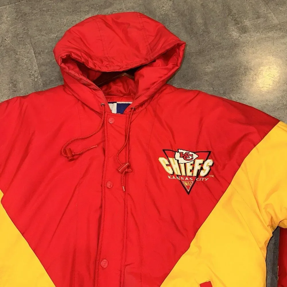 Vintage Kansas City Chiefs Puffer Jacket Logo 7 Size Medium